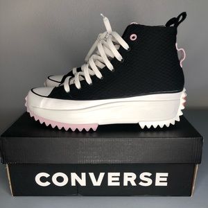 Converse- Run Star Hike Hi. Size- Men’s 8.5 Women’s 10